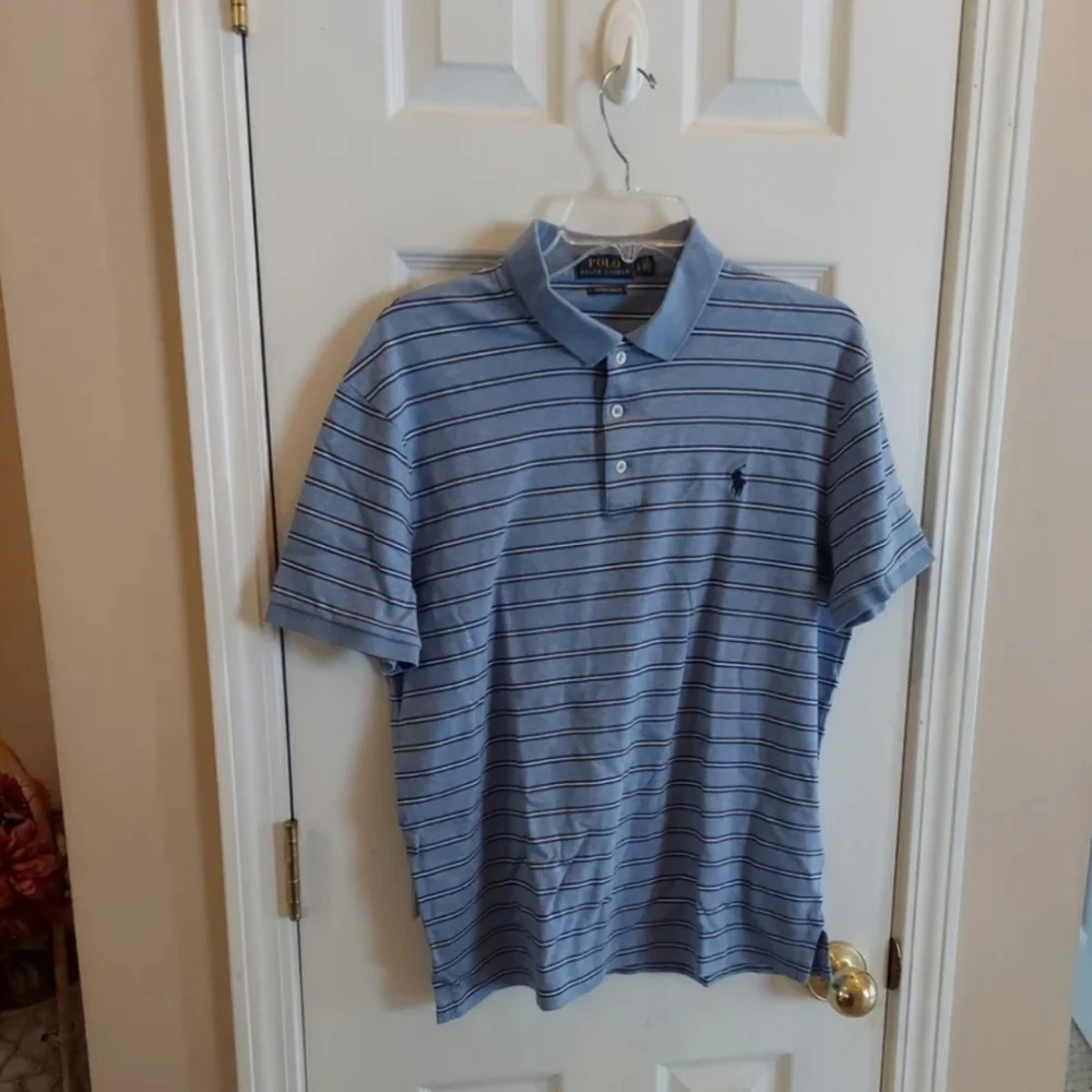 LIKE NEW Polo Ralph Lauren Soft Cotton Custom Slim Fit Polo  LG- Blue Stripe
